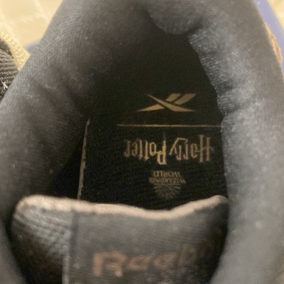 NIB Harry Potter Reebok toddler sneakers - Picture 8 of 8